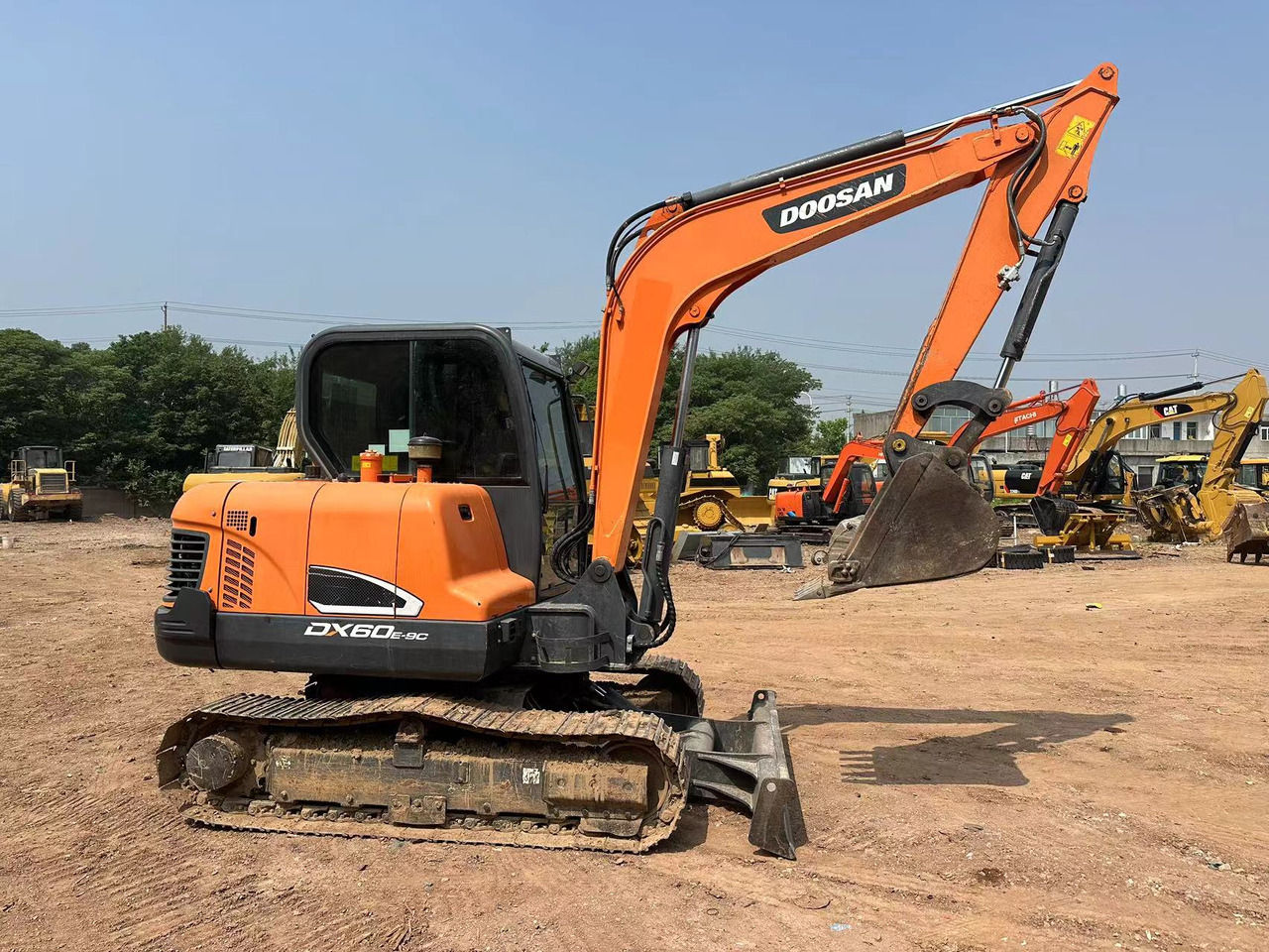 DOOSAN DX60 - Гусеничный экскаватор: фото 5 DOOSAN DX60 - Гусеничный экскаватор: фото 5