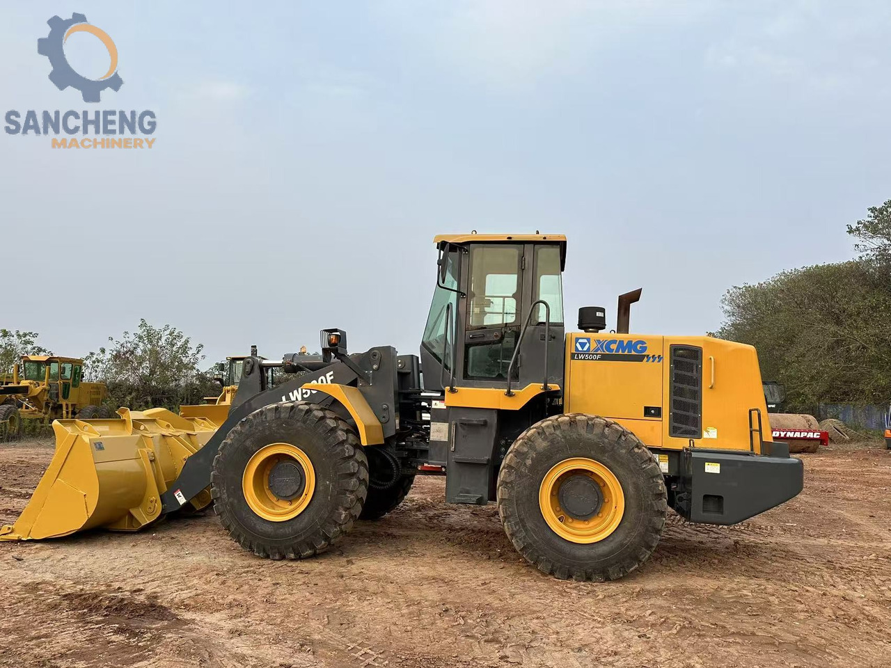 Колёсный погрузчик XCMG LW500F: фото 1