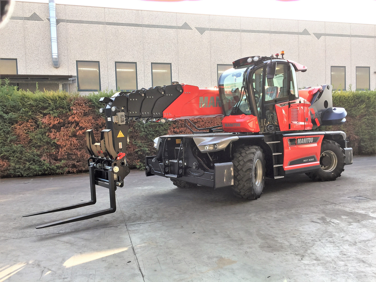 Manitou MRT 3060 VISION+ - Телескопический погрузчик: фото 1 Manitou MRT 3060 VISION+ - Телескопический погрузчик: фото 1