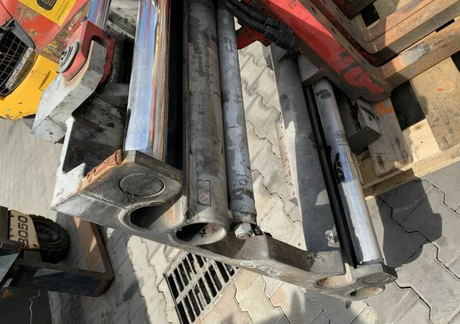 Durwen OS1063 - Вилы для Вилочных погрузчиков: фото 2 Durwen OS1063 - Вилы для Вилочных погрузчиков: фото 2