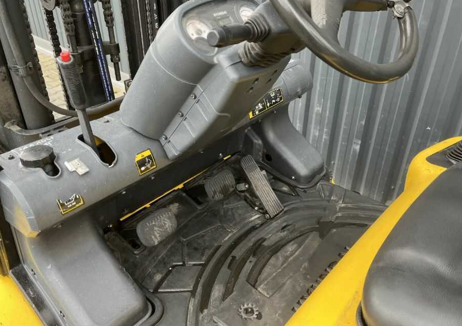 Газовый погрузчик Hyundai 30L-7: фото 8