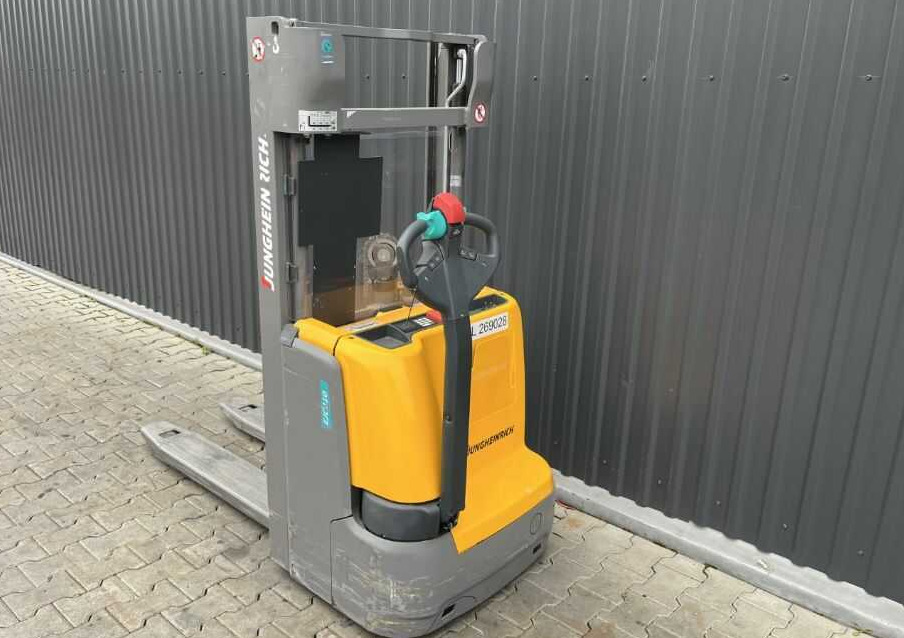 Jungheinrich EJC110 - Штабелер: фото 3 Jungheinrich EJC110 - Штабелер: фото 3