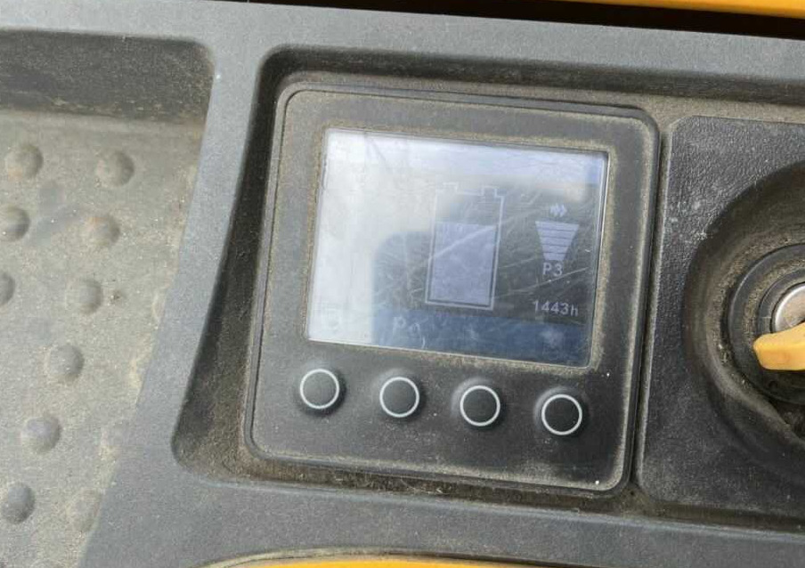 Штабелер Jungheinrich EJC110: фото 8 Штабелер Jungheinrich EJC110: фото 8