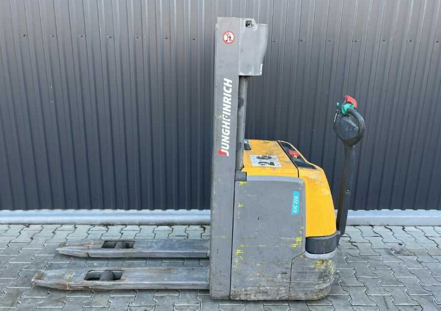 Jungheinrich EJC216 - Штабелер: фото 3 Jungheinrich EJC216 - Штабелер: фото 3
