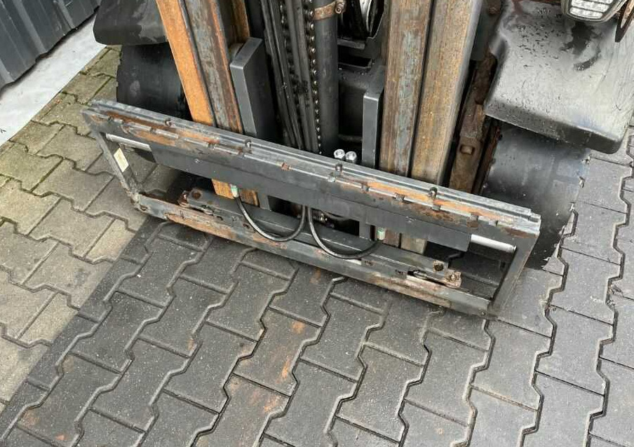 Дизельный погрузчик Linde H25D-02: фото 10