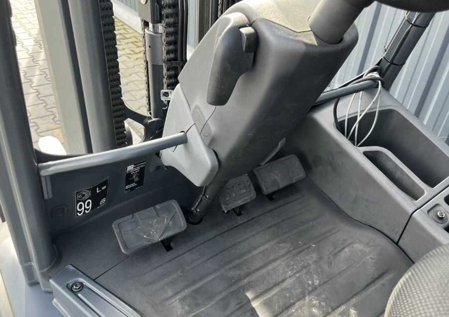 Газовый погрузчик Linde H35T-01: фото 8 Газовый погрузчик Linde H35T-01: фото 8