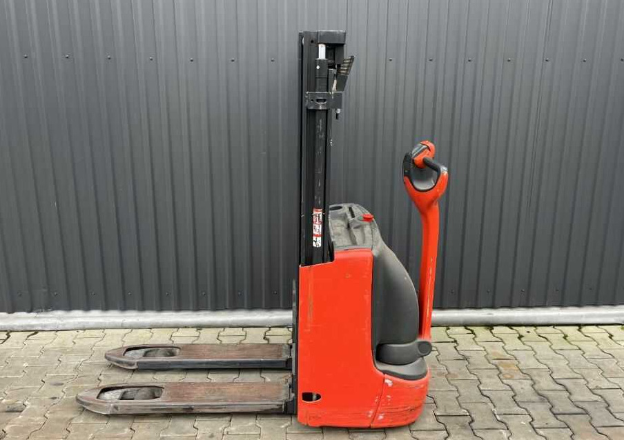 Linde L10B - Штабелер: фото 2 Linde L10B - Штабелер: фото 2