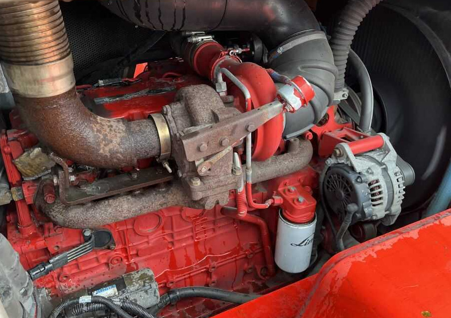 Дизельный погрузчик Svetruck 1260: фото 10