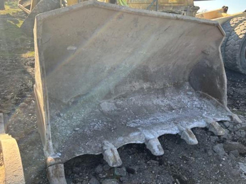 Caterpillar 973D - Ковш для погрузчика: фото 1 Caterpillar 973D - Ковш для погрузчика: фото 1