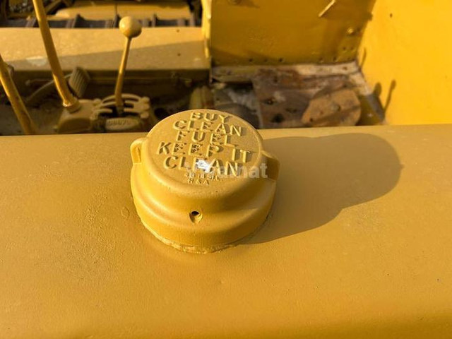 Caterpillar D4 - - Бульдозер: фото 3 Caterpillar D4 - - Бульдозер: фото 3