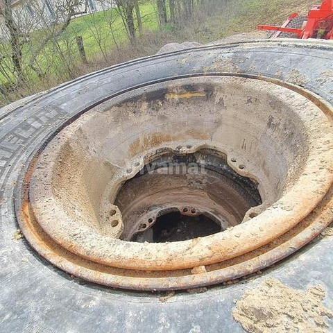 Michelin 18.00R33 - Шины и диски: фото 2 Michelin 18.00R33 - Шины и диски: фото 2