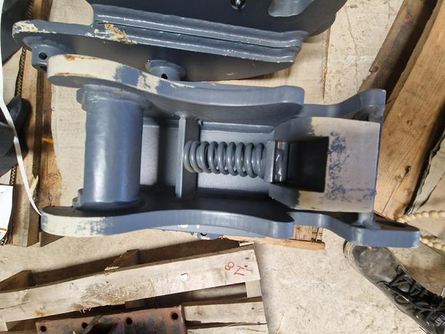 Doosan DX35Z - Строительная техника: фото 3 Doosan DX35Z - Строительная техника: фото 3