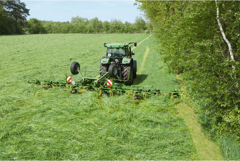 Krone getrokken schudders KWT met wielstel - Сеноворошилка: фото 3 Krone getrokken schudders KWT met wielstel - Сеноворошилка: фото 3