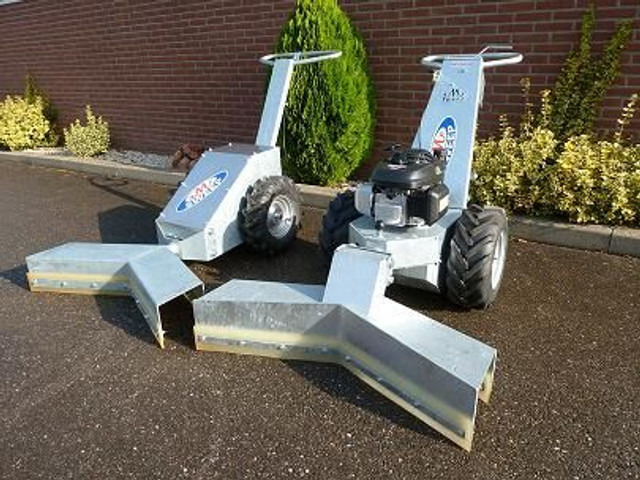 Mestschuif - Подметально-уборочная машина: фото 1 Mestschuif - Подметально-уборочная машина: фото 1