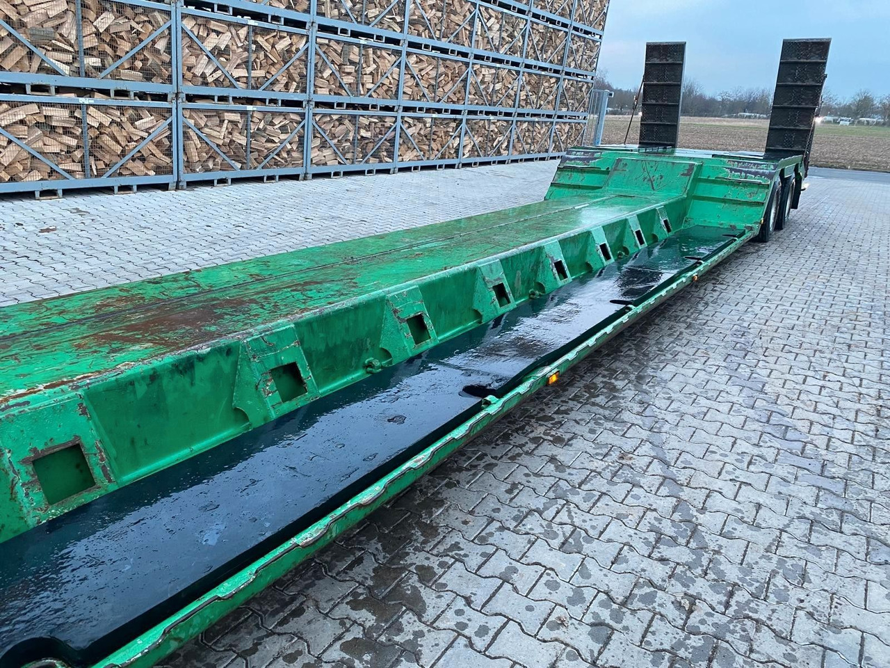 Dinkel Ebert TLS 36 ST AV 2-Achs-Auflieger abkoppelbar - Низкорамный полуприцеп: фото 2 Dinkel Ebert TLS 36 ST AV 2-Achs-Auflieger abkoppelbar - Низкорамный полуприцеп: фото 2