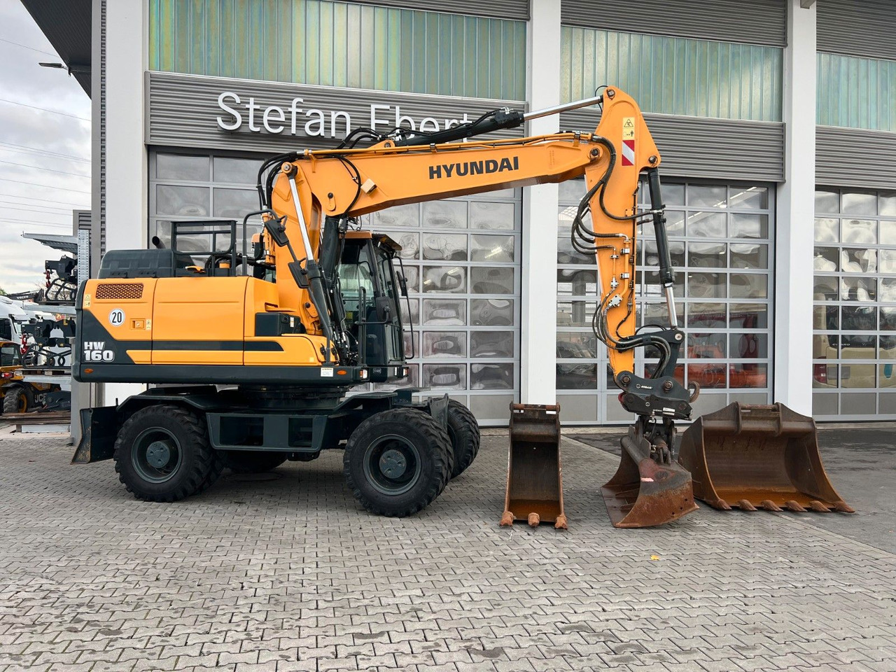 Hyundai HW 160 / OQ 65 / nur 714h! / Löffelpaket - Другая техника: фото 1 Hyundai HW 160 / OQ 65 / nur 714h! / Löffelpaket - Другая техника: фото 1