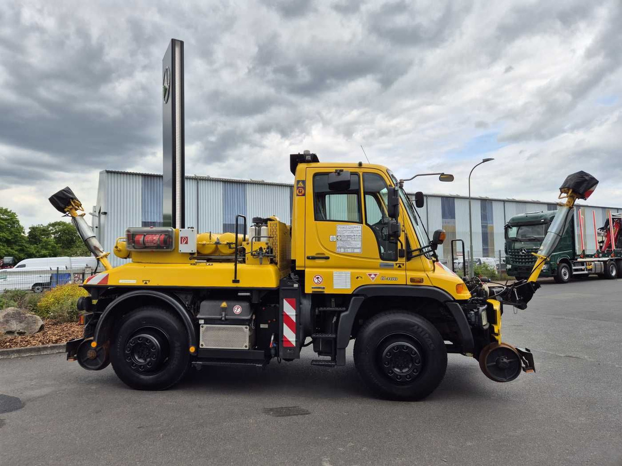 Mercedes-Benz Unimog U400 4x4 Zweiwege ZAGRO 800t/52 Achsen - Грузовик: фото 5 Mercedes-Benz Unimog U400 4x4 Zweiwege ZAGRO 800t/52 Achsen - Грузовик: фото 5