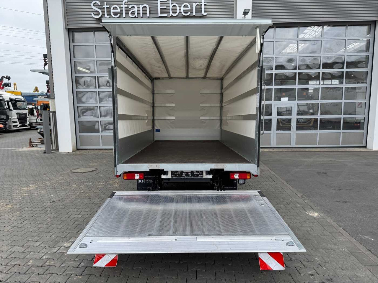 Iveco Daily 50C16 HA8 Pritsche+Plane *LBW* 3x - Тентованный фургон: фото 5 Iveco Daily 50C16 HA8 Pritsche+Plane *LBW* 3x - Тентованный фургон: фото 5