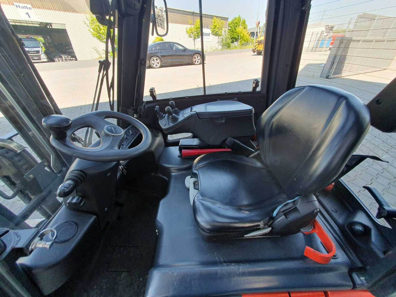 Электропогрузчик Linde E14 - 01 / Triplex: 4.10m! / SS / nur 2.899h!: фото 11 Электропогрузчик Linde E14 - 01 / Triplex: 4.10m! / SS / nur 2.899h!: фото 11