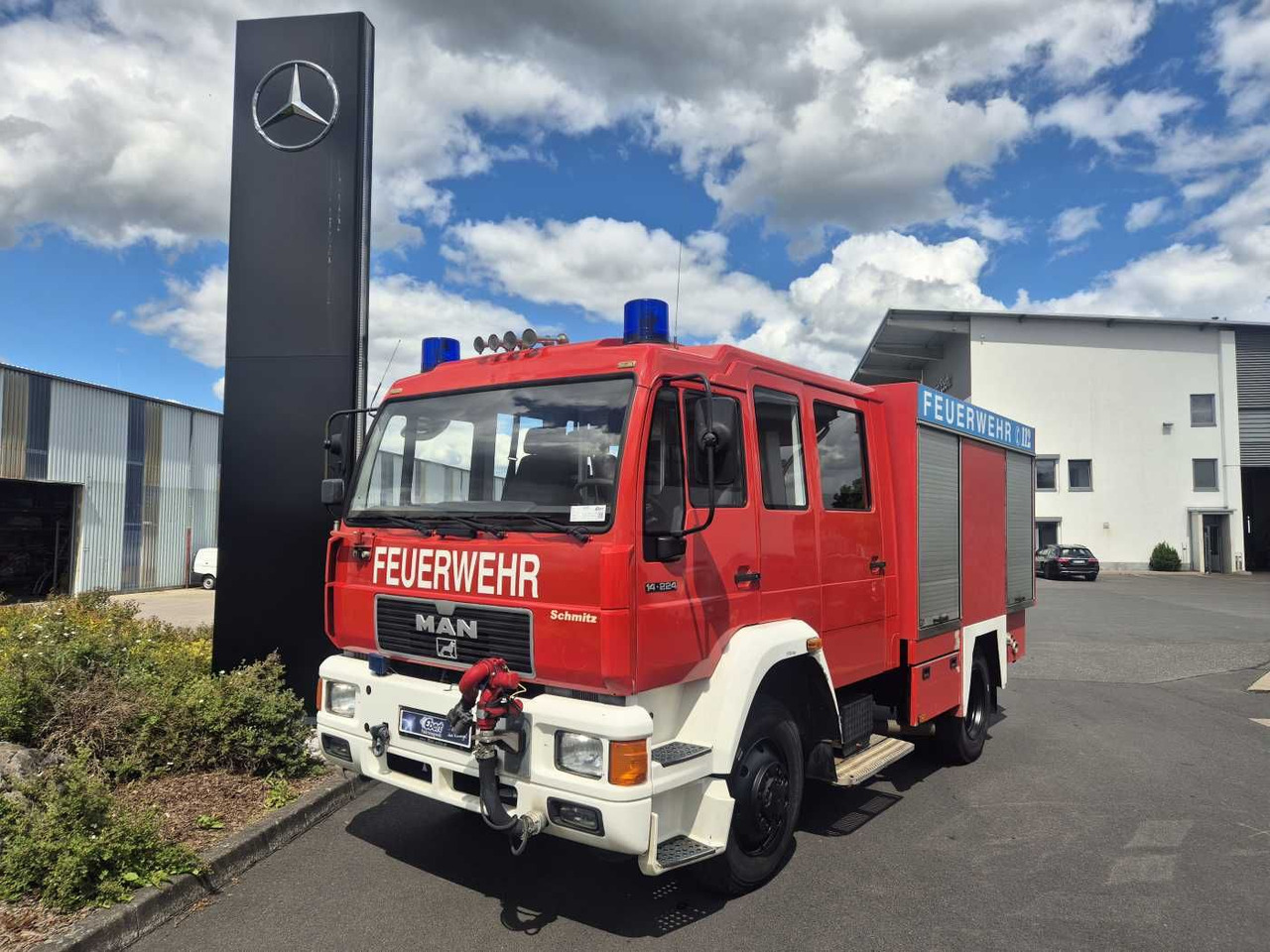 MAN 14.224 4x4 TLF 16/29 Tanklöschfahrzeug Feuerwehr - Грузовик-цистерна: фото 1 MAN 14.224 4x4 TLF 16/29 Tanklöschfahrzeug Feuerwehr - Грузовик-цистерна: фото 1