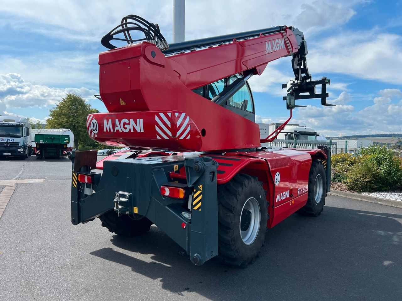 Magni RTH 5.21 Roto / Funk / Gabel / nur 419h - Телескопический погрузчик: фото 5 Magni RTH 5.21 Roto / Funk / Gabel / nur 419h - Телескопический погрузчик: фото 5
