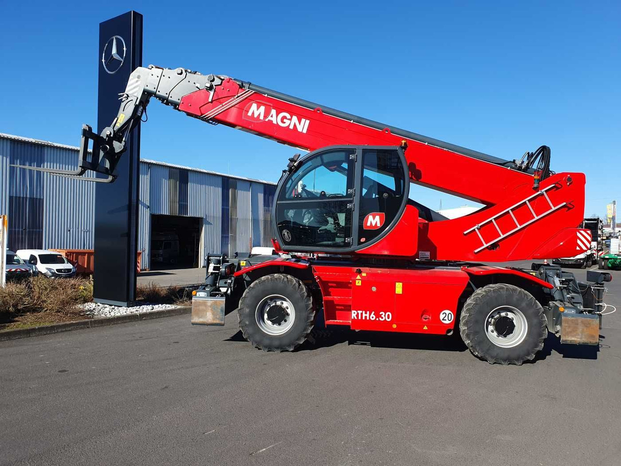 Magni RTH 6.30 Roto + Funk + Klima / nur 119h! - Телескопический погрузчик: фото 2 Magni RTH 6.30 Roto + Funk + Klima / nur 119h! - Телескопический погрузчик: фото 2