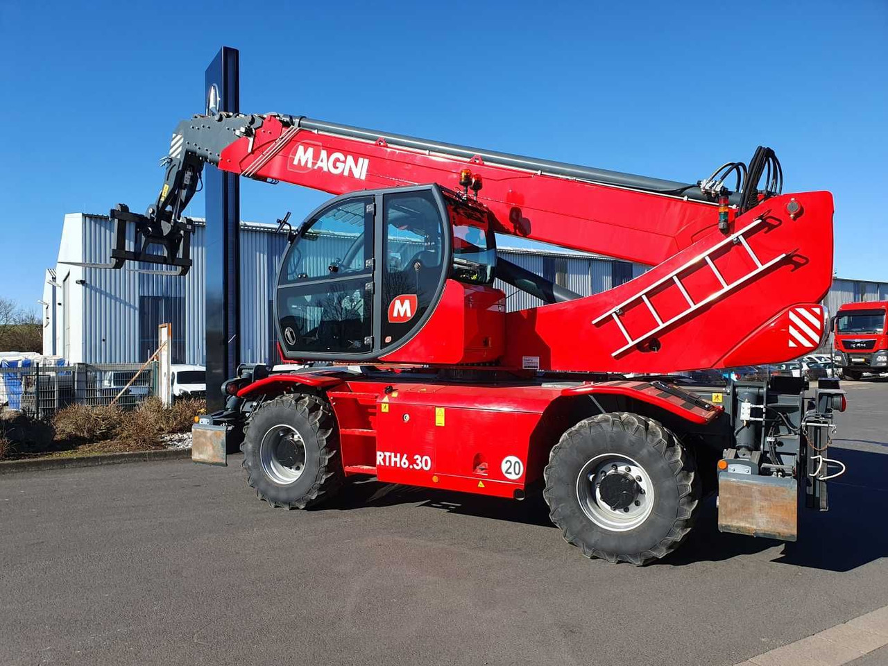 Magni RTH 6.30 Roto + Funk + Klima / nur 119h! - Телескопический погрузчик: фото 3 Magni RTH 6.30 Roto + Funk + Klima / nur 119h! - Телескопический погрузчик: фото 3