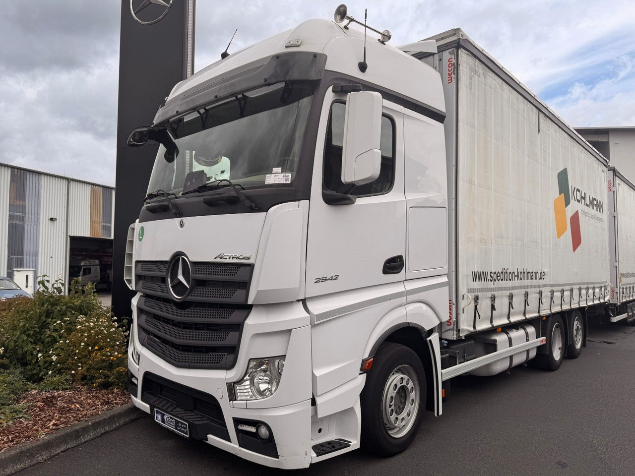 Mercedes-Benz Actros 2542 LnR 6x2 Retarder Standklima - Тентованный грузовик: фото 2 Mercedes-Benz Actros 2542 LnR 6x2 Retarder Standklima - Тентованный грузовик: фото 2