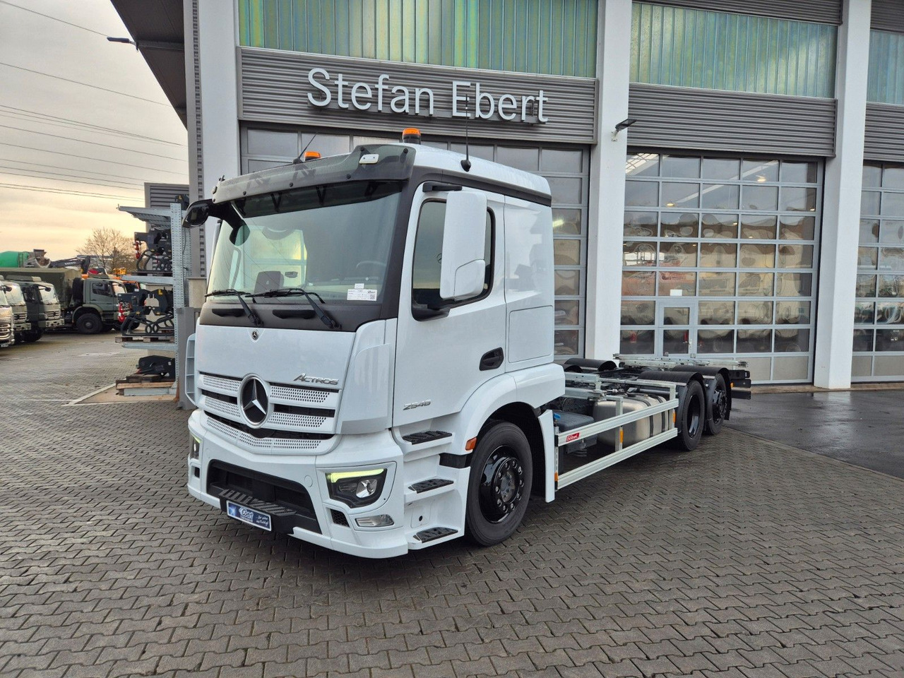 Mercedes-Benz Actros 2546 L 6x2 Lenkachse PPC HPEB Navi - Грузовик-контейнеровоз/ Сменный кузов: фото 3 Mercedes-Benz Actros 2546 L 6x2 Lenkachse PPC HPEB Navi - Грузовик-контейнеровоз/ Сменный кузов: фото 3