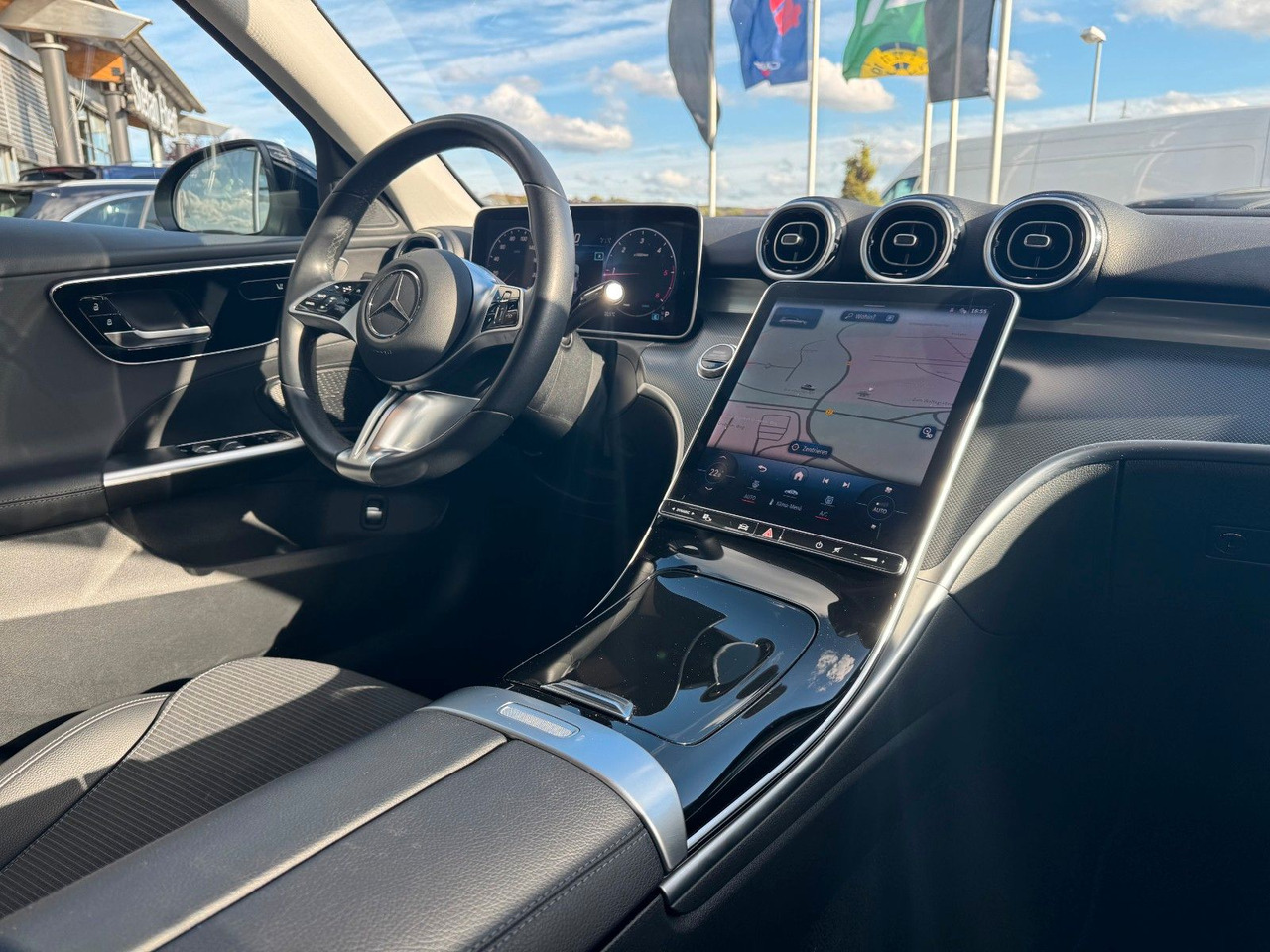 Универсал Mercedes-Benz C 300d T Avantgarde+RKamera+TotW+Ambiente: фото 17 Универсал Mercedes-Benz C 300d T Avantgarde+RKamera+TotW+Ambiente: фото 17