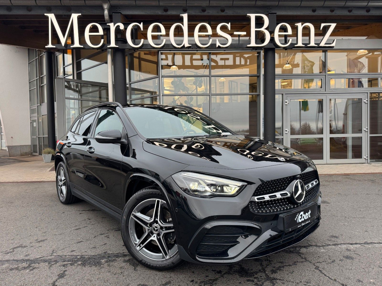 Mercedes-Benz GLA 200 AMG+Pano+Distr+Ambiente+Multibeam+ - Внедорожник: фото 1 Mercedes-Benz GLA 200 AMG+Pano+Distr+Ambiente+Multibeam+ - Внедорожник: фото 1