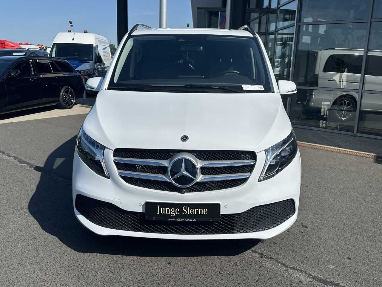 Mercedes-Benz V 300 d AVA ED 6Sitze Burmester 360Kamera el Tür - Легковой автомобиль: фото 2 Mercedes-Benz V 300 d AVA ED 6Sitze Burmester 360Kamera el Tür - Легковой автомобиль: фото 2