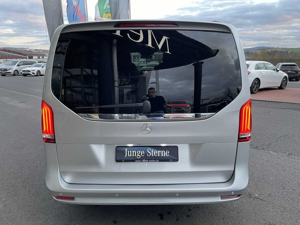 Mercedes-Benz V 300 d EXCLUSIVE ED AMG Panorama AHK2,5 DISTRON Mercedes-Benz V 300 d EXCLUSIVE ED AMG Panorama AHK2,5 DISTRON - Легковой автомобиль: фото 4 Mercedes-Benz V 300 d EXCLUSIVE ED AMG Panorama AHK2,5 DISTRON Mercedes-Benz V 300 d EXCLUSIVE ED AMG Panorama AHK2,5 DISTRON - Легковой автомобиль: фото 4