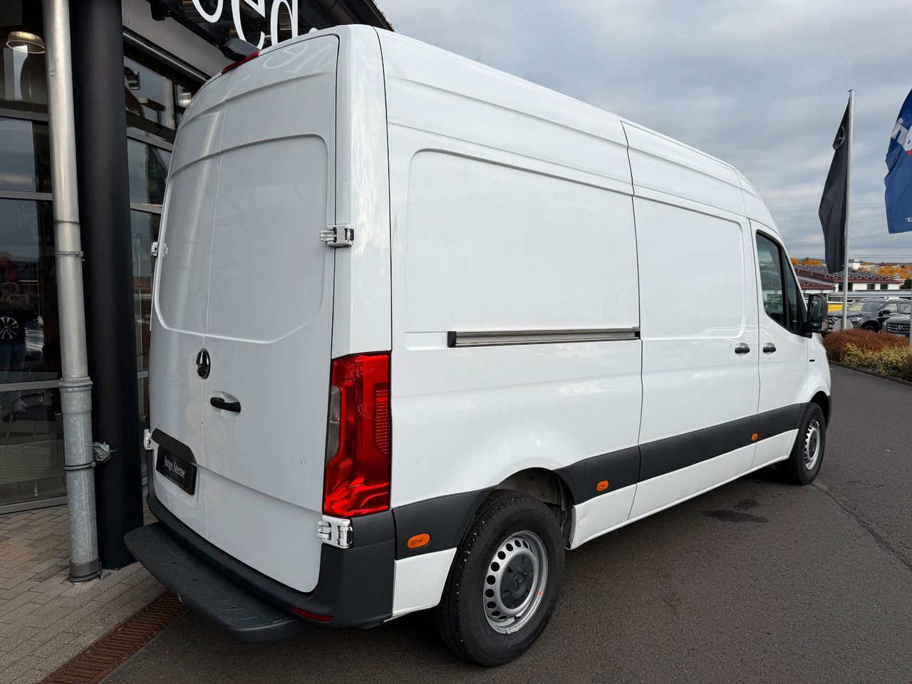 Mercedes-Benz eSprinter 312 Klima SHZ Kamera - Цельнометаллический фургон, Электрический фургон: фото 4 Mercedes-Benz eSprinter 312 Klima SHZ Kamera - Цельнометаллический фургон, Электрический фургон: фото 4