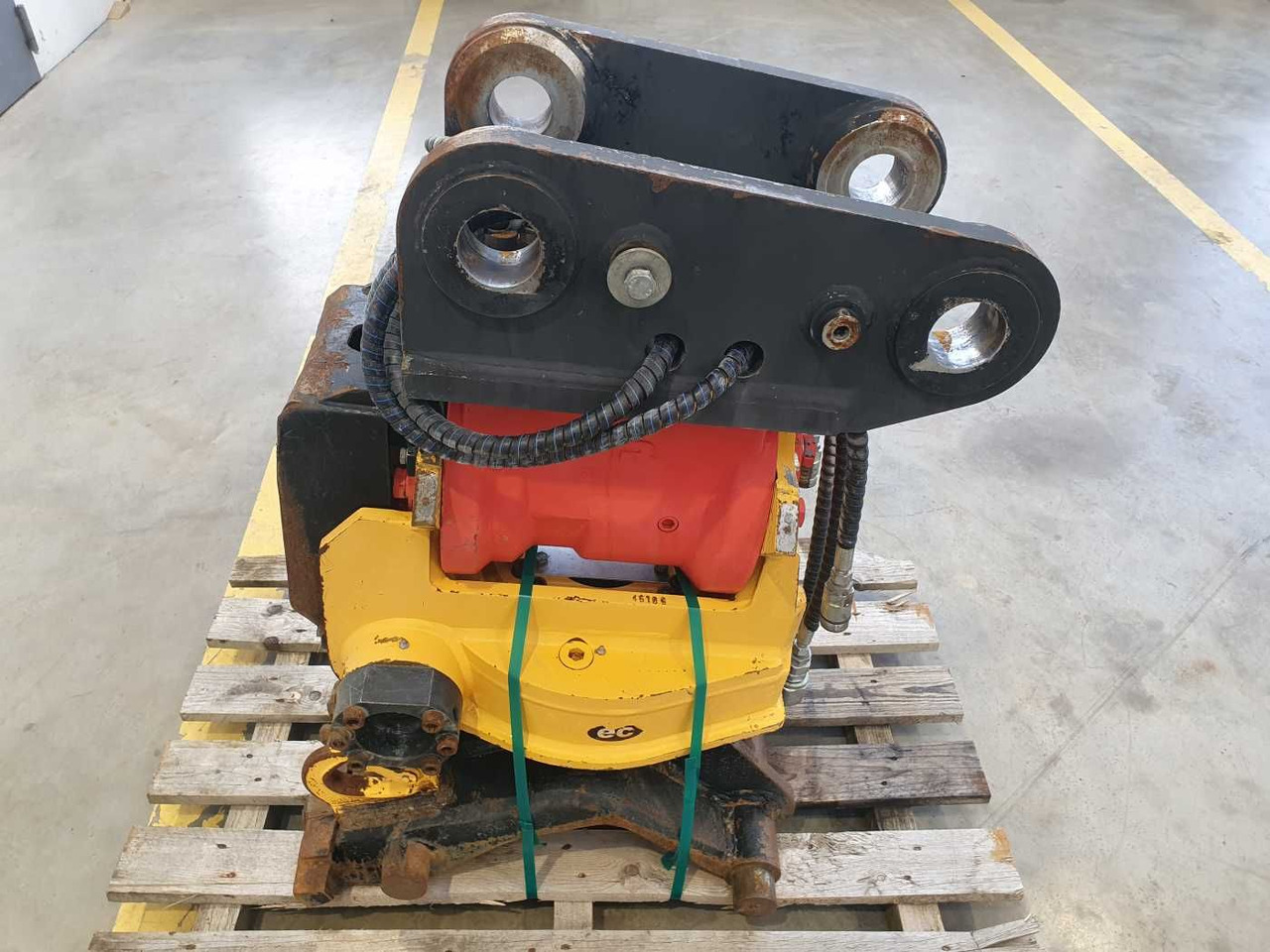 Rädlinger Schwenkrotator CAT M318 / CW 40 / 2016 - Тилтротатор: фото 4 Rädlinger Schwenkrotator CAT M318 / CW 40 / 2016 - Тилтротатор: фото 4