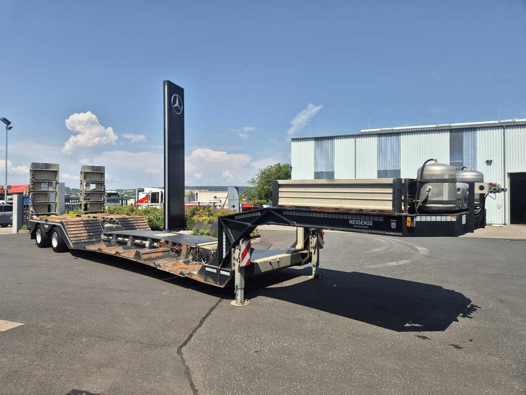 Ressenig SATL2-400 teleskop.-Maschinentieflader Ressenig SATL2-400 teleskop.-Maschinentieflader - Низкорамный полуприцеп: фото 3 Ressenig SATL2-400 teleskop.-Maschinentieflader Ressenig SATL2-400 teleskop.-Maschinentieflader - Низкорамный полуприцеп: фото 3