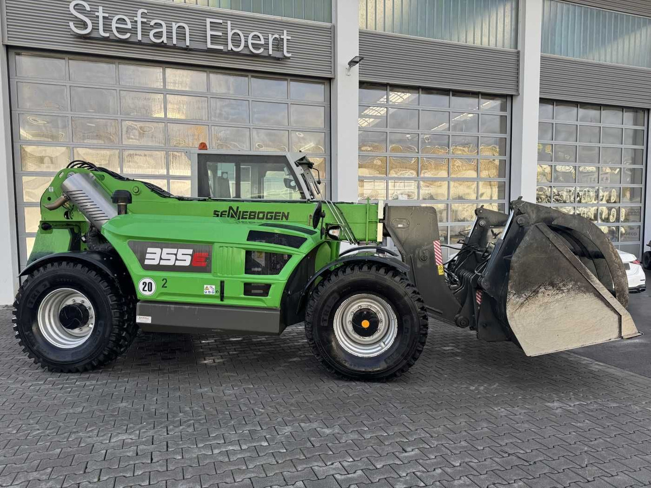 Sennebogen 355 E / Greifschaufel / nur 2.260h! - Колёсный погрузчик: фото 2 Sennebogen 355 E / Greifschaufel / nur 2.260h! - Колёсный погрузчик: фото 2