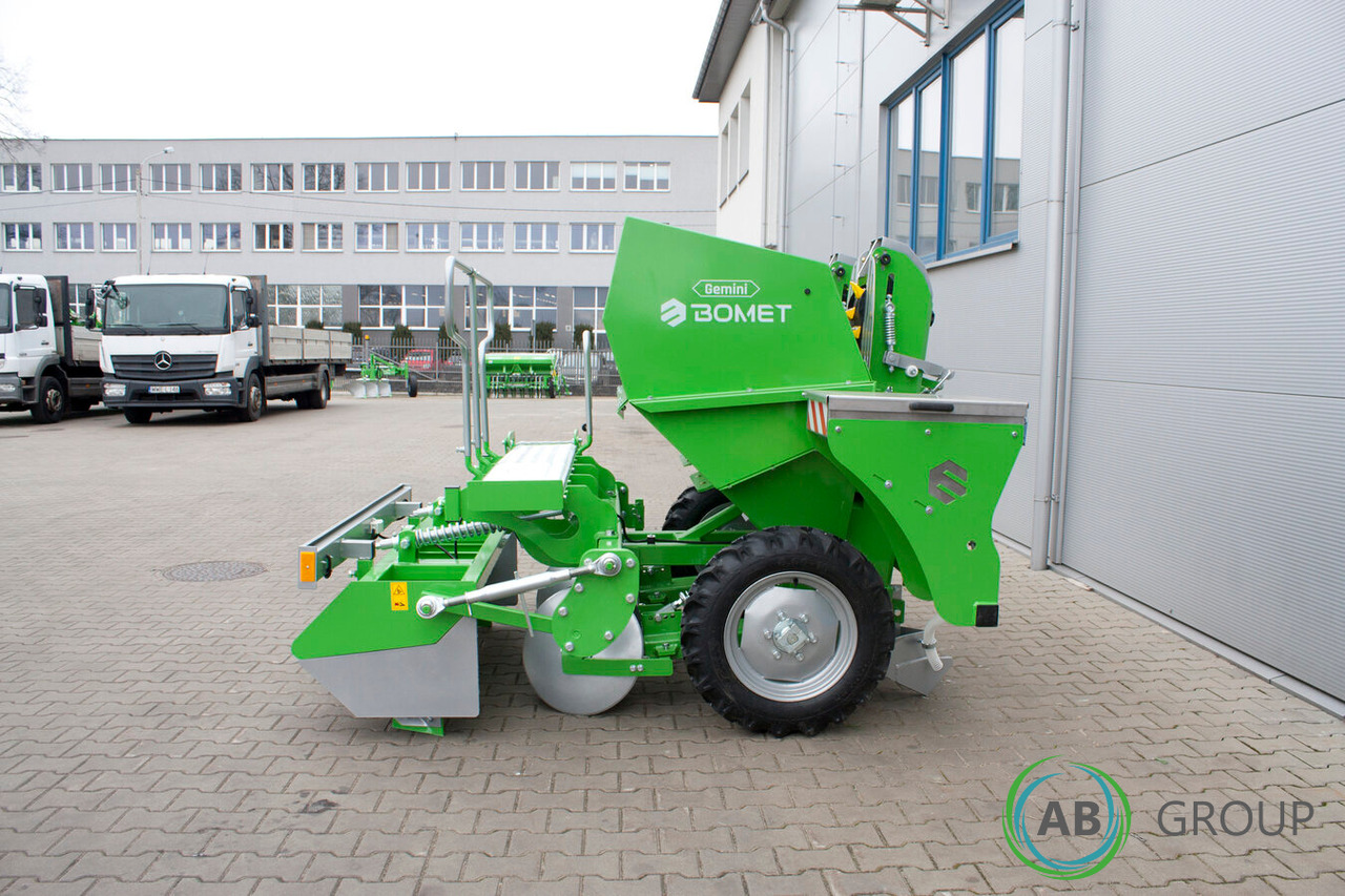 Bomet Gemini S339/1 two-row potato planter (inter-row width: 75 - 90 cm) - Картофелесажалка: фото 2 Bomet Gemini S339/1 two-row potato planter (inter-row width: 75 - 90 cm) - Картофелесажалка: фото 2