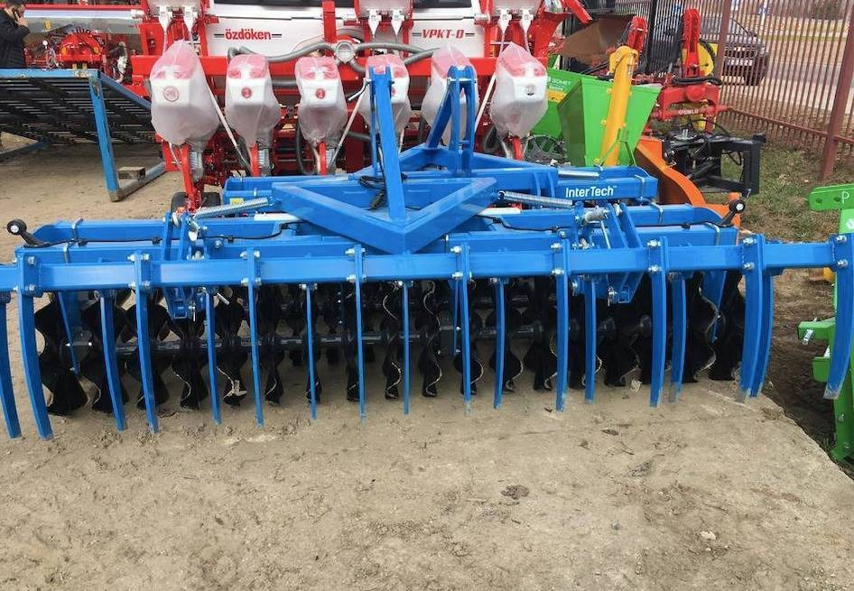 Inter-Tech front disc cultivator 3 m with flat bar drag BAP02 - Дисковая борона: фото 1 Inter-Tech front disc cultivator 3 m with flat bar drag BAP02 - Дисковая борона: фото 1