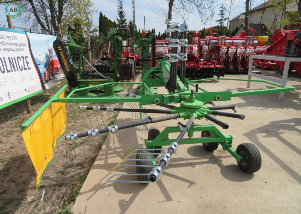 Inter-Tech rotary rake ZKT350 - 3,5m - Сеноворошилка: фото 2 Inter-Tech rotary rake ZKT350 - 3,5m - Сеноворошилка: фото 2