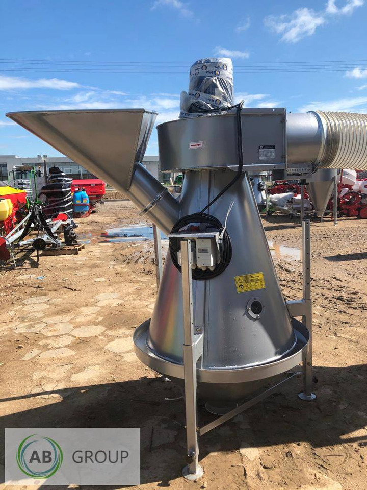 POM Augustów grain separator M502/1 - on stock! - Зерноочистительная машина: фото 2 POM Augustów grain separator M502/1 - on stock! - Зерноочистительная машина: фото 2