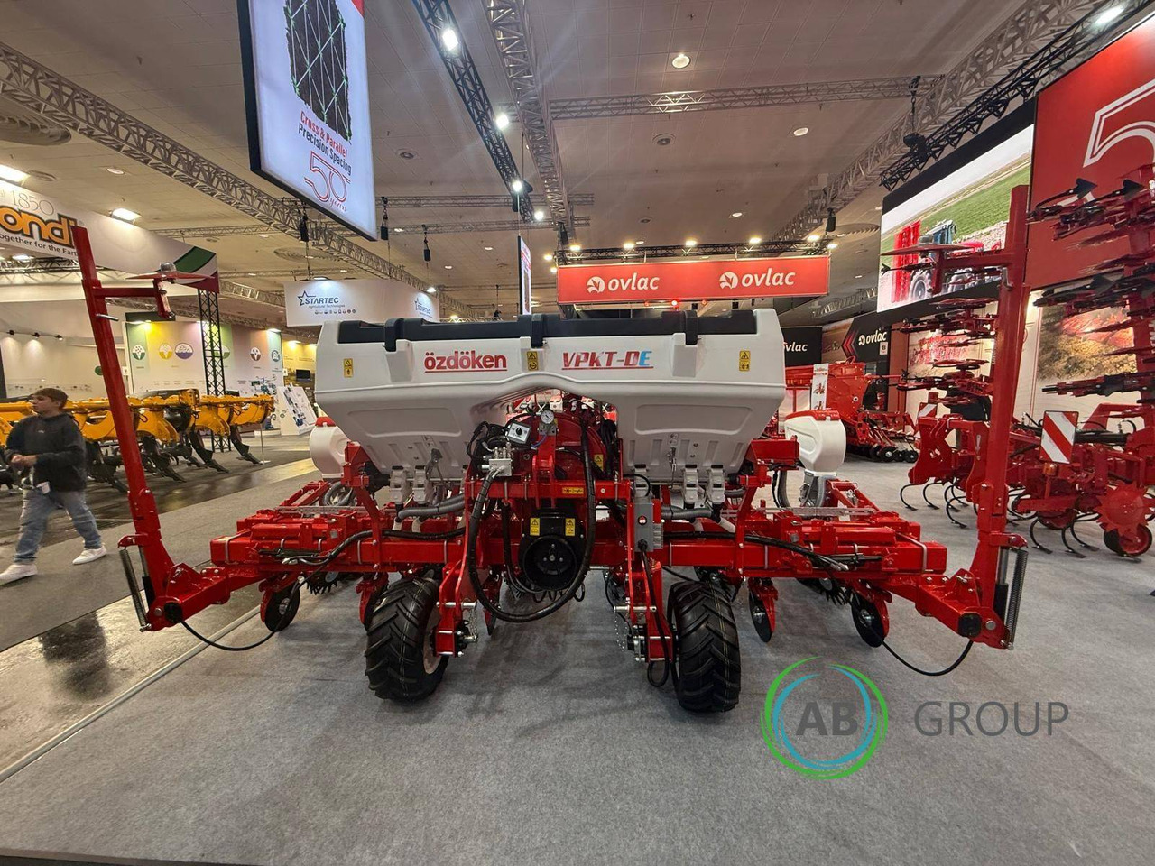 Siewnik OZDOKEN 6-rzędowy VPKT-DGE6 napęd elektryczny i ISOBUS - Сеялка точного высева: фото 4 Siewnik OZDOKEN 6-rzędowy VPKT-DGE6 napęd elektryczny i ISOBUS - Сеялка точного высева: фото 4