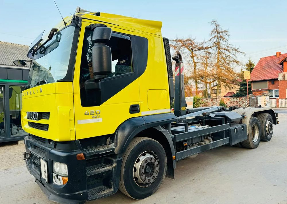 Iveco STRALIS - Крюковой мультилифт: фото 1 Iveco STRALIS - Крюковой мультилифт: фото 1