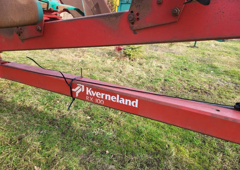 Kverneland RX 100 7 skib +przedpłużki - Плуг: фото 2 Kverneland RX 100 7 skib +przedpłużki - Плуг: фото 2