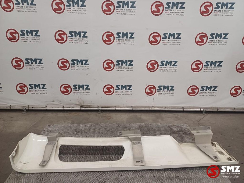 DAF Occ cabinespoiler links DAF - Аэродинамика/ Спойлеры для Грузовиков: фото 5 DAF Occ cabinespoiler links DAF - Аэродинамика/ Спойлеры для Грузовиков: фото 5