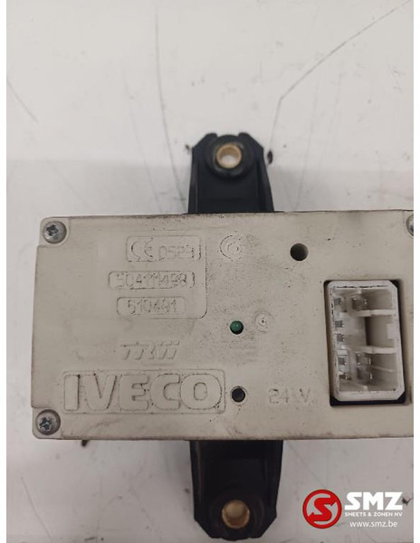 Iveco Occ ECU centrale vergrendeling regeleenheid Iveco - Блок управления для Грузовиков: фото 4 Iveco Occ ECU centrale vergrendeling regeleenheid Iveco - Блок управления для Грузовиков: фото 4