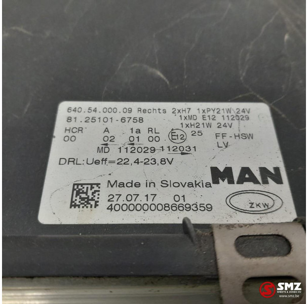 MAN Occ koplamp rechts RHD MAN - Передняя фара для Грузовиков: фото 3 MAN Occ koplamp rechts RHD MAN - Передняя фара для Грузовиков: фото 3