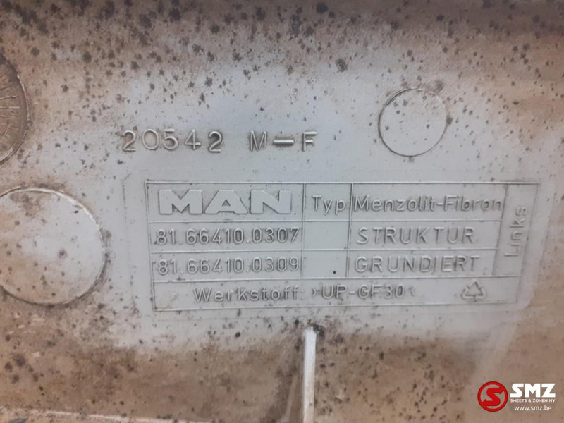 MAN Occ spatbord vooraan links + spatbordhouder MAN - Кузов и экстерьер для Грузовиков: фото 5 MAN Occ spatbord vooraan links + spatbordhouder MAN - Кузов и экстерьер для Грузовиков: фото 5