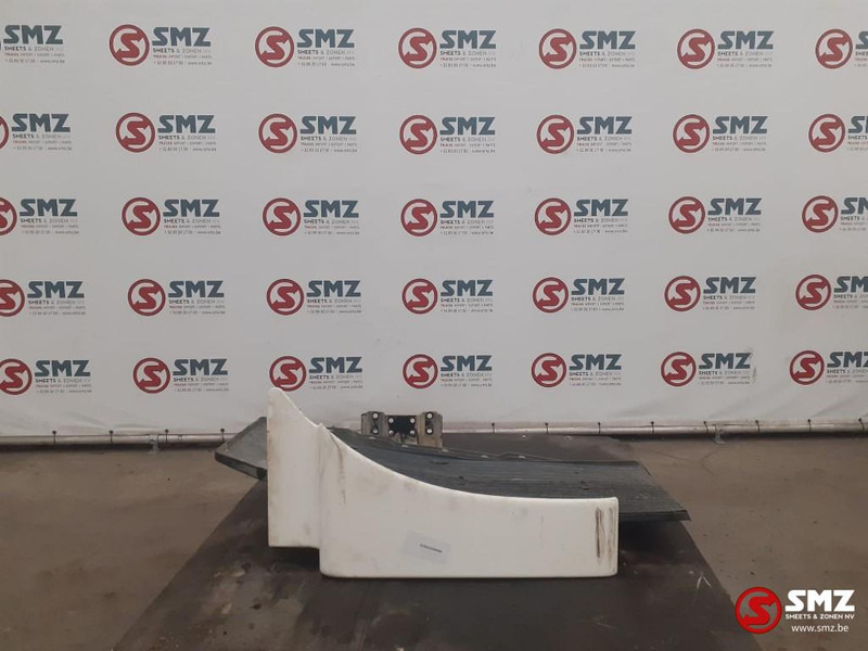 MAN Occ spatbord vooraan rechts + spatbordhouder MAN - Кузов и экстерьер для Грузовиков: фото 1 MAN Occ spatbord vooraan rechts + spatbordhouder MAN - Кузов и экстерьер для Грузовиков: фото 1