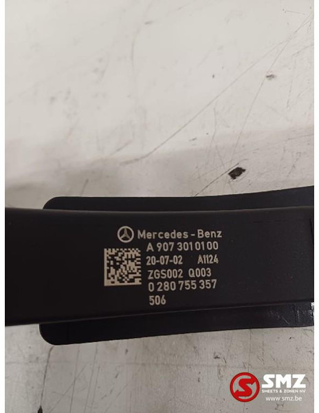 Mercedes-Benz Gaspedaal Mercedes - Кабина и интерьер для Грузовиков: фото 5 Mercedes-Benz Gaspedaal Mercedes - Кабина и интерьер для Грузовиков: фото 5